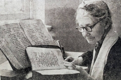 Дурново Лидия Александровна — искусствовед, заслуженный деятель искусств Армянской ССР, выдающийся деятель в области копирования древнерусской живописи, сотрудник Музея изобразительных искусств Армении