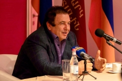 Գագիկ Ծառուկյանը դաշինք չի կազմի, ընտրություններին կմասնակցի ԲՀԿ-ով