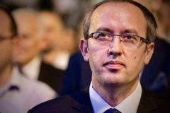 Ադրբեջանցուն ռուսական հնագույն գիտական ​​հանդեսի խմբագիր նշանակելուց հետո հայերի մասին կեղծ հոդվածներ են հրապարակվում