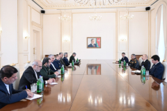 Ադրբեջանի նախագահն ընդունել է Իրանի պաշտպանության նախարարին