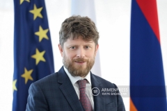 Ֆրանսիան ոչինչ չի զիջի ոչ ԼՂ-ի հայերի վերադարձի իրավունքի, ոչ էլ մշակութային և կրոնական ժառանգության պաշտպանության հարցում․ Դըկոտինյի