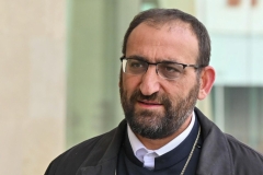 Արշակ Սրբազանը կալանքից ազատ է արձակվել. փաստաբան