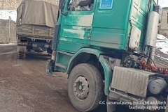 Սյունիքում փրկարարները քարշակման միջոցով վերականգնել են բեռնատարների ընթացքն ու ճանապարհի երթևեկությունը
