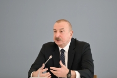 Ալիևը՝ հայ լրագրողին․ Երբ Բայդենը վերադառնա` կվերագործարկի ձեր «Խաղաղության խաչմերուկը»