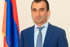 Քիչ առաջ դիմակավորված անձինք Մխիթար Զաքարյանին տարել են անհայտ ուղղությամբ. 168.am