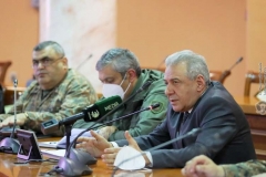 Քննարկում են բանակային կորպուսները խոշորացնել, ստեղծել մեծ հրամանատարական կետ, որը կբերի նոր կրճատումների․ Ժողովուրդ