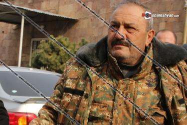 Մանրամասներ երեկ Էջմիածնում փոխգնդապետի կողմից կատարված սպանությունից