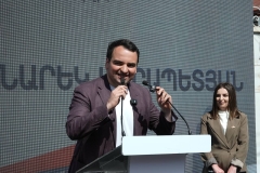 Ծայրահեղ աղքատ ընտանիքները ստանալու են պետական նպաստ` ամսական 150,000 դրամի չափով․ Նարեկ Կարապետյան
