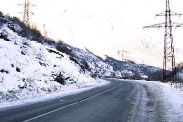 Սիսիան-Գորիս ճանապարհահատվածում տեղ-տեղ մերկասառույց է