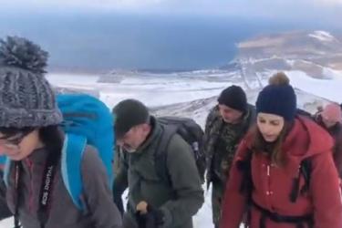 Դեպի Արտանիշ սարի գագաթը քայլարշավի մասնակիցները իրենց վերելքը նվիրեցին տարածաշրջանում խաղաղությանը