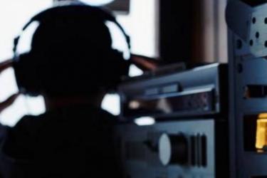 Հեռախոսային խոսակցությունները կգաղտնալսի նաև ոստիկանությունը. ԱԺ-ն ամբողջությամբ ընդունեց օրենքը