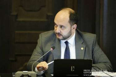 ԿԳՄՍ նախարարը դպրոցներին կոչ է անում զերծ մնալ ավարտական միջոցառումների կազմակերպումից