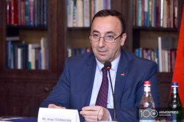 ՍԴ նախագահ Հրայր Թովմասյանն ու երեք դատավորներ կփոխարինվեն