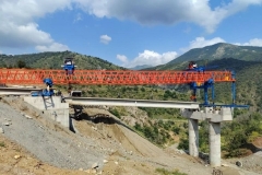 Քաջարան-Ագարակ հատվածի կամուրջների հեծանները Հայաստանում առաջին անգամ մոնտաժվում են կախովի հեծանատեղադրիչ կայանքի միջոցով