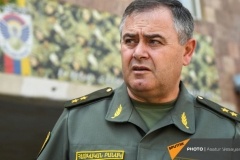 Ընթացքի մեջ է. ԳՇ պետը՝ զինծառայողներին սահմանապահներով փոխարինելու մասին