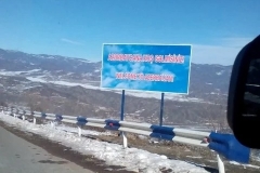 Ադրբեջանցիները հեռվից ողջունում են հայերին, ռուսները հորդորում են՝ «կանոնակարգը չխախտել»