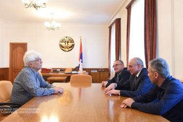 Բակո Սահակյանն ընդունել է կոմպոզիտոր Ռոբերտ Ամիրխանյանին