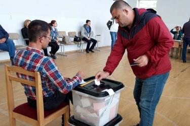  Ստեփանակերտում   ՏԻՄ ընտրությունների արդյունքում հաղթել  է     Դավիթ    Ալբերտի   Սարգսյանը