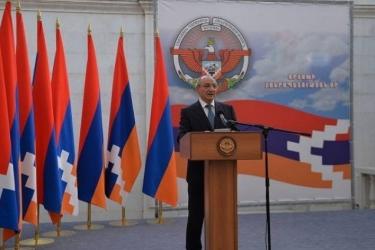 Բակո Սահակյանը շնորհավորական ուղերձ է հղել ԼՂՀ պետական անկախության մասին հանրաքվեի եւ Սահմանադրության օրվա առթիվ