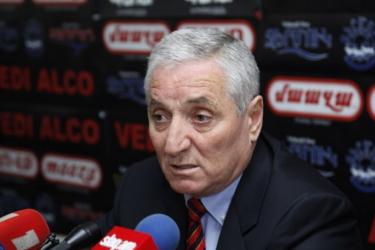 Եթե ֆուտբոլում մթնոլորտ չփոխվեց, բոլորը հայհոյելու են իրար, ուտելու են իրար․ Սուրեն Աբրահամյան