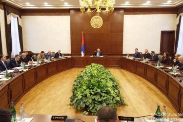 Նախագահ Սահակյանը ստորագրել է Արցախում արտակարգ իրավիճակ հայտարարելու մասին հրամանագիր