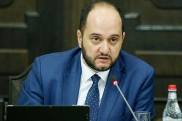 ԿԳՄՍ նախարարը բուհերին կոչ է արել վարձը չվճարելու պատճառով ուսանողներին դուրս չթողնել