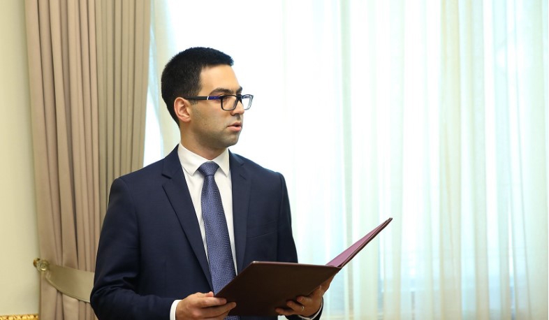 Սահմանադրությունն ունի բարձրագույն իրավաբանական ուժ. դրանում կատարված փոփոխությունները վաղը մտնելու են ուժի մեջ