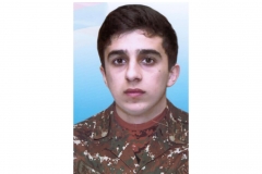 Այսօր Արցախյան 3-րդ պատերազմի նահատակ Արեն Արզումանյանի ծննդյան օրն է
