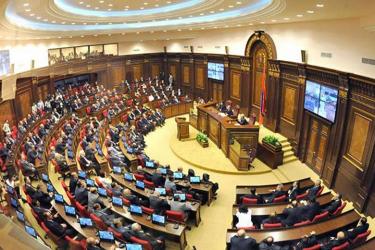 Ազգային ժողովը 61 կողմ ձայնով ընդունեց վարչապետի կողմից «խայտառակ» որակված օրինագիծը