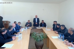 ԱՇԽԱՏԱՆՔԱՅԻՆ ՀԱՆԴԻՊՈՒՄ ՏԱԹԵՎ ՀԱՄԱՅՆՔՈՒՄ