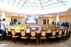 Արշակ Կարապետյանն ընդունել է անհետ կորած զինծառայողների ու կամավորների ծնողներին և հարազատներին