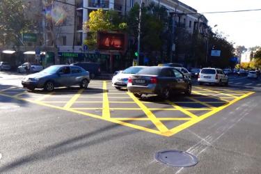 Ուշադրություն վարորդներին. երթևեկության որոշ կանոններ կփոխվեն, վարորդներին էլ կտուգանեն