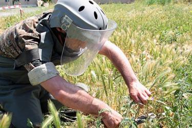 Սիրիա մեկնած հայ մասնագետներից մեկը ականի պայթյունից աջ ոտնաթաթի վնասվածք է ստացել