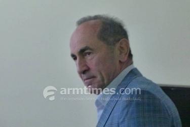 Ռոբերտ Քոչարյանը շնորհակալություն հայտնեց իր աջակիցներին եւ խնդրեց հեռանալ