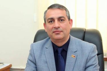 Պատգամավորը ժամանակավորապես դադարեցնում է իշխանության ներկայացուցչին վիրավորելը քրեականացնելու նախագծի շրջանառությունը