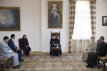 Իրանի դեսպանը հեռանում է Հայաստանից. նա հանդիպել է Ամենայն Հայոց Կաթողիկոսին