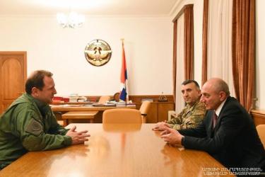 Արցախի նախագահ Բակո Սահակյանը հանդիպել է ՀՀ պաշտպանության նախարար Դավիթ Տոնոյանի հետ