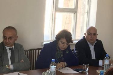 Փակուղի՞ հայոց լեզու եւ պատմություն առարկաների համար. մասնագետները բանավիճում են նախարարության ներկայացուցչի հետ