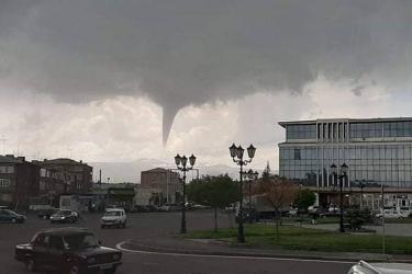 Քիչ առաջ պտտահողմ (տորնադո) է նկատվել Գավառ քաղաքում. Գագիկ Սուրենյան (տեսանյութ)