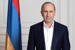 ՀՀ երկրորդ նախագահ Ռոբերտ Քոչարյանի ուղերձը Ամանորի և Սուրբ Ծննդյան տոների առթիվ