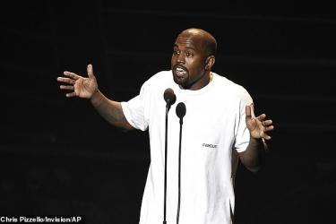 Քանյե Ուեսթն իր «Քրիստոս թագավորը» ալբոմի լսման ժամանակ հաստատել է, որ կրոնափոխ է եղել և այժմ քրիստոնեություն է դավանում (լուսանկարներ)