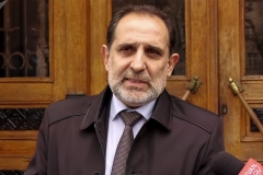 Արամ Հարությունյանին բերման են ենթարկել ձեռքերից և տաբատից քարշ տալով՝ առանց վերարկուի