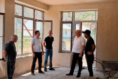 Հուլիսի 14-ին Մեղրի համայնքի ղեկավար Խաչատուր Անդրեասյանն այցելել է Նռնաձոր