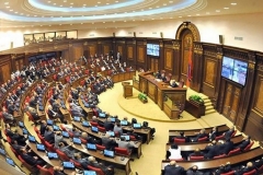 Կառավարությունը մի փոքր հետքայլ արեց. Ամանորի տոներին ոչ աշխատանքային կլինի նաև հունվարի 2-ը