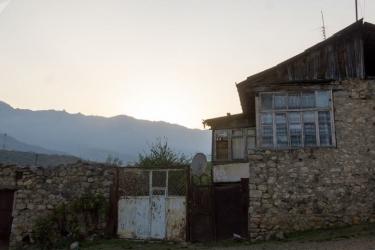 Սյունիքում երիտասարդը հոր զենքով կրակել է իրեն 