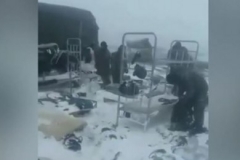 Լիսագոր գյուղի տարածքում հերթապահող զինծառայողների վրանները քամին քշել է, սառմանիքին մնացել են դրսում․ զինծառայողի մայր (տեսանյութ, լուսանկարներ)