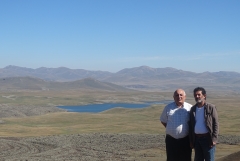 Պատերազմից 22 օր առաջ էր. այցելություն Ուխտասար՝ ժայռապատկերների թանգարան, որ հիմա սահմանակողմ է