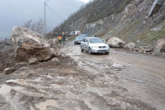 Տաթև-Գորիս և Տաթև-Լծեն ավտոճանապարհները մաքրվել են քարաթափումներից և երկկողմանի երթևեկելի են