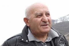 Այսօր Մաքսիմ Հակոբյանը կդառնար 72 տարեկան. լույս իջնի նրա շիրիմին