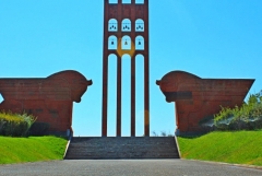 Արցունքի եւ տառապանքի ծովից ծնվեց Հայաստանի անկախությունը, որ սերտորեն առնչվում է Սարդարապատի հետ